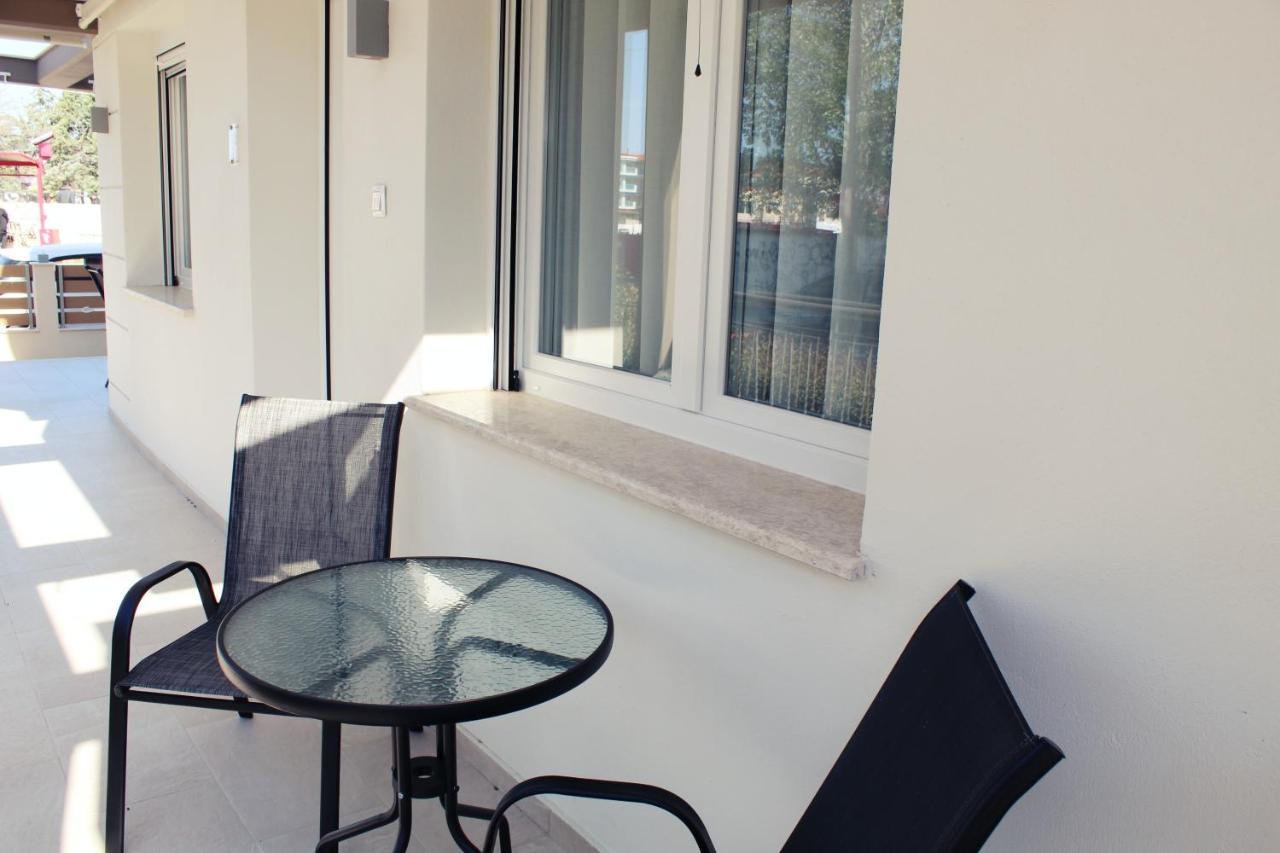 Saan Luxury Living Apartamento Nea Kallikrateia Exterior foto